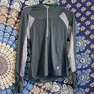 Long sleeve active sweatshirt